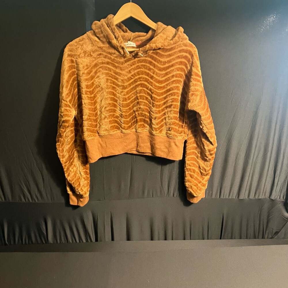Derek Heart Brown Wavy Textured Faux Fur Crop Hoodie